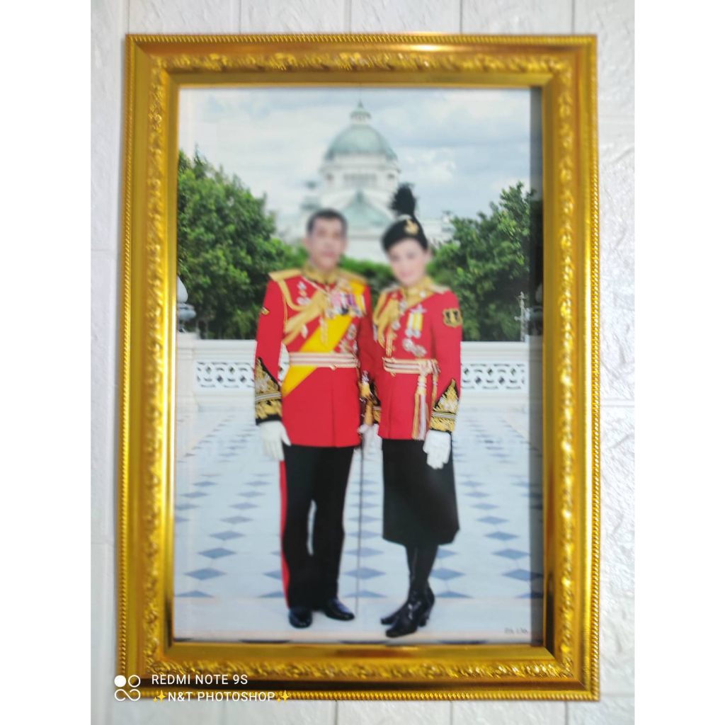 ร้านภาพมงคล888 ภาพ ร.10พร้อมราชินี ขนาด10×15นิ้ว ใส่กรอบทองอย่างดี ขนาดภาพ10×15นิ้ว ขนาดรวมกรอบ 13×18 นิ้ว ราคา ถูกที่สุด ดีลบีเคเค แกลเลอรีภาพที่ 4