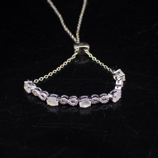 สร้อยคอเรนโบว์มูนสโตน(Rainbow moonstone) เนื้อใส เหลือบฟ้าเข้ม เรือนเงินแท้92.5% พลอยแท้จากประเทศศรีลังกา