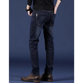 กางเกงยีนส์ผู้ชายทรงขากระบอกเนื้อผ้ายืดใส่สบาย รุ่น008
