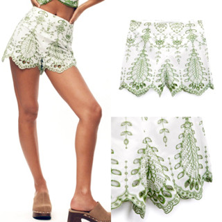 Z R  Embroidered Shorts