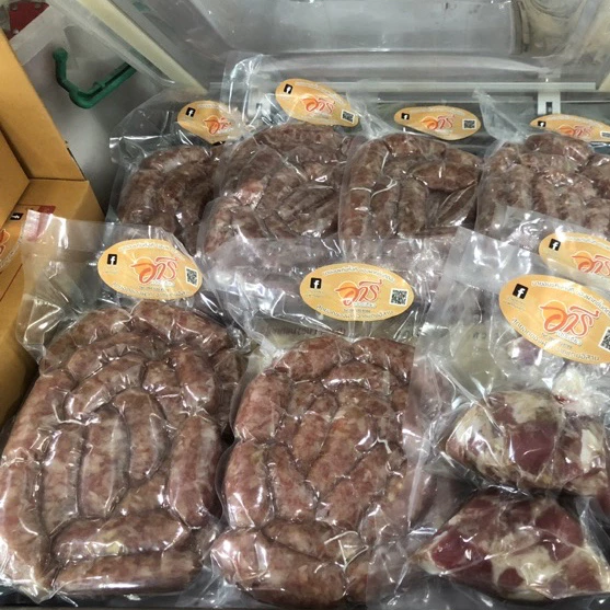 ไส้กรอกอีสาน หมูล้วน 100% อารีแดดเดียว ไส้กรอกอีสานมันน้อย (รอบส่ง08/05/69) thumbnail 4