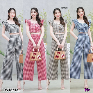 TT18713 set 2 ชิ้น เสื้อครอปแขนระบายลายสก๊อต+ กางเกงลายสก็อตขายาว Set of 2 pieces. Cropped sleeves. Plaid fringe + long