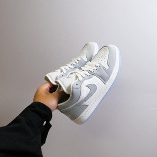 Nike Air Jordan 1 Low "Wolf Grey" (ของแท้100%)