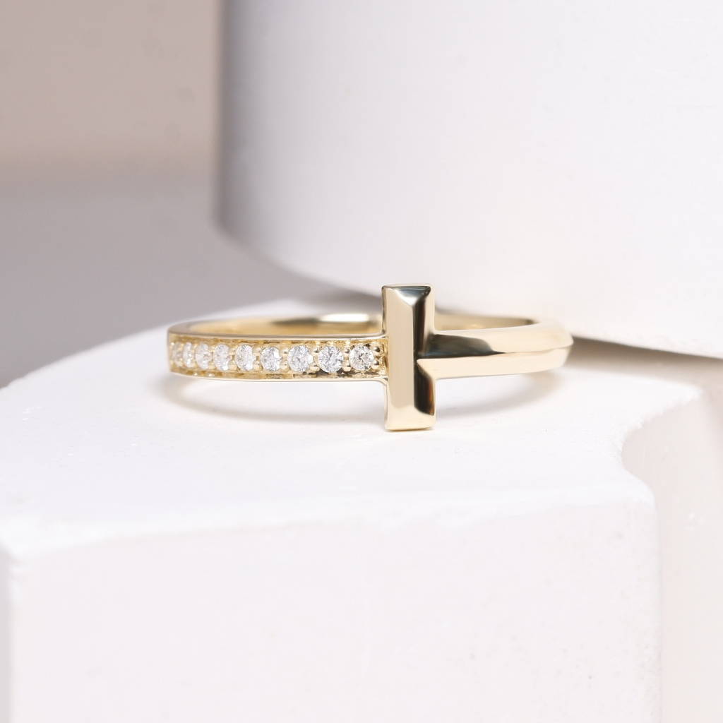 แหวนทองแท้ 9K T Bar with Real Diamond