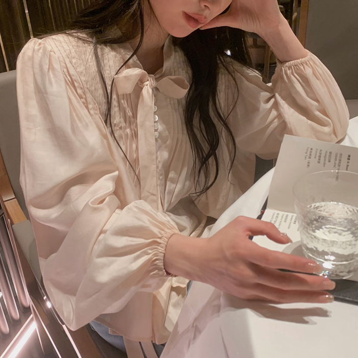 CT2971 พร้อมส่ง เสื้อลำลองแขนยาวแฟชั่นผู้หญิง แขนพัฟ ออกแบบมาเป็นพิเศษ ผูกโบว์ด้านหน้าสวยๆ สีขาว free size