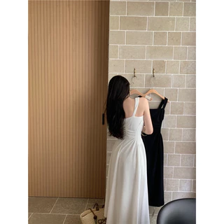 Miko🧸พร้อมส่ง🌈ชุดเดรส🎀กระโปรงยาว ทรงเอ เอวแคบ ชุดขาว/ชำดำ ใส่แล้วดูผอม เข้ารูป ชุดไปทะเล สําหรับผู้หญิง