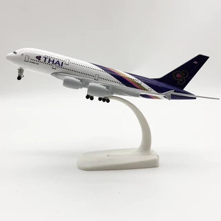 [20CM] โมเดลเครื่องบิน การบินไทย Airbus A380 วัสดุทำจากเหล็ก มีล้อ พร้อมฐานพลาสติก สำหรับตั้งโชว์