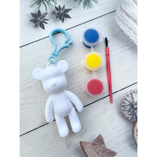 พวงกุญแจระบายสี ชุดระบายสีตุ๊กตารูปปั้นหมีพร้อมสีและพู่กัน คละสี มีพวงกุญแจ  (Painting Doll) แพคเกจแบบซอง