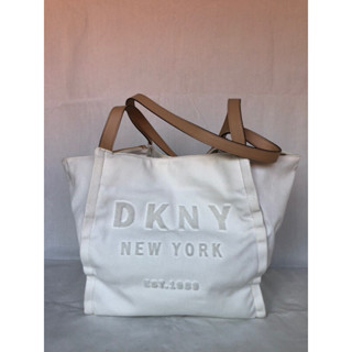 กระเป๋า DKNY สีขาวหูน้ำตาลหนัง