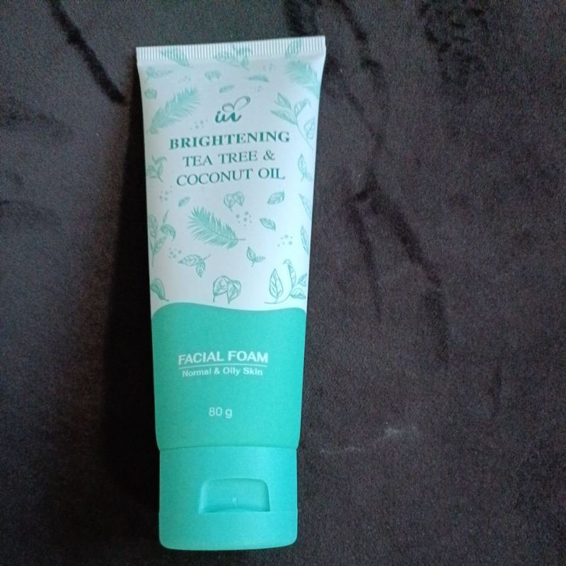 IU Brightening Tea Tree & Coconut Oil Facial Foam