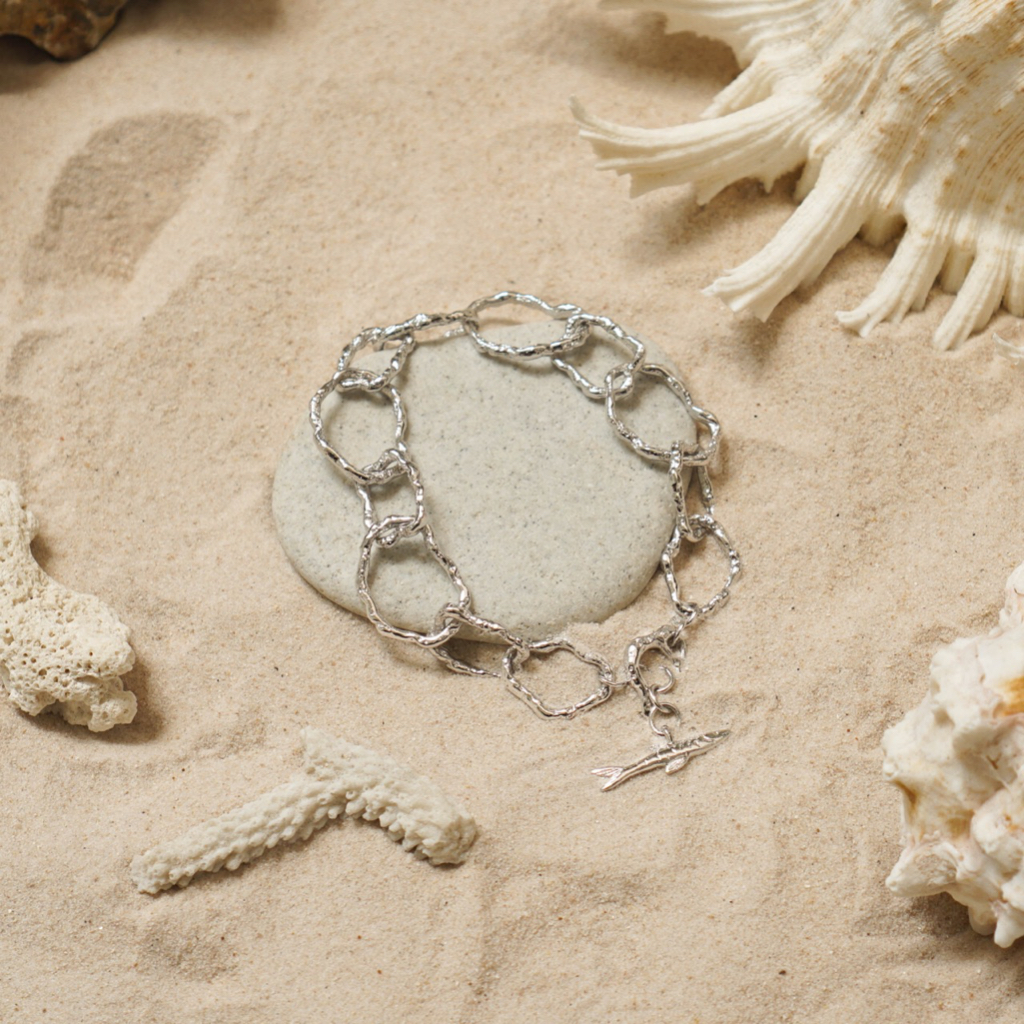 เครื่องประดับ Rock Me Jewelry รุ่น Marine Coral Bracelet กำไล ทองเหลือง ประดับพลอย
