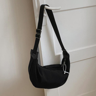 กระเป๋าสะพาย All Black Crossbody