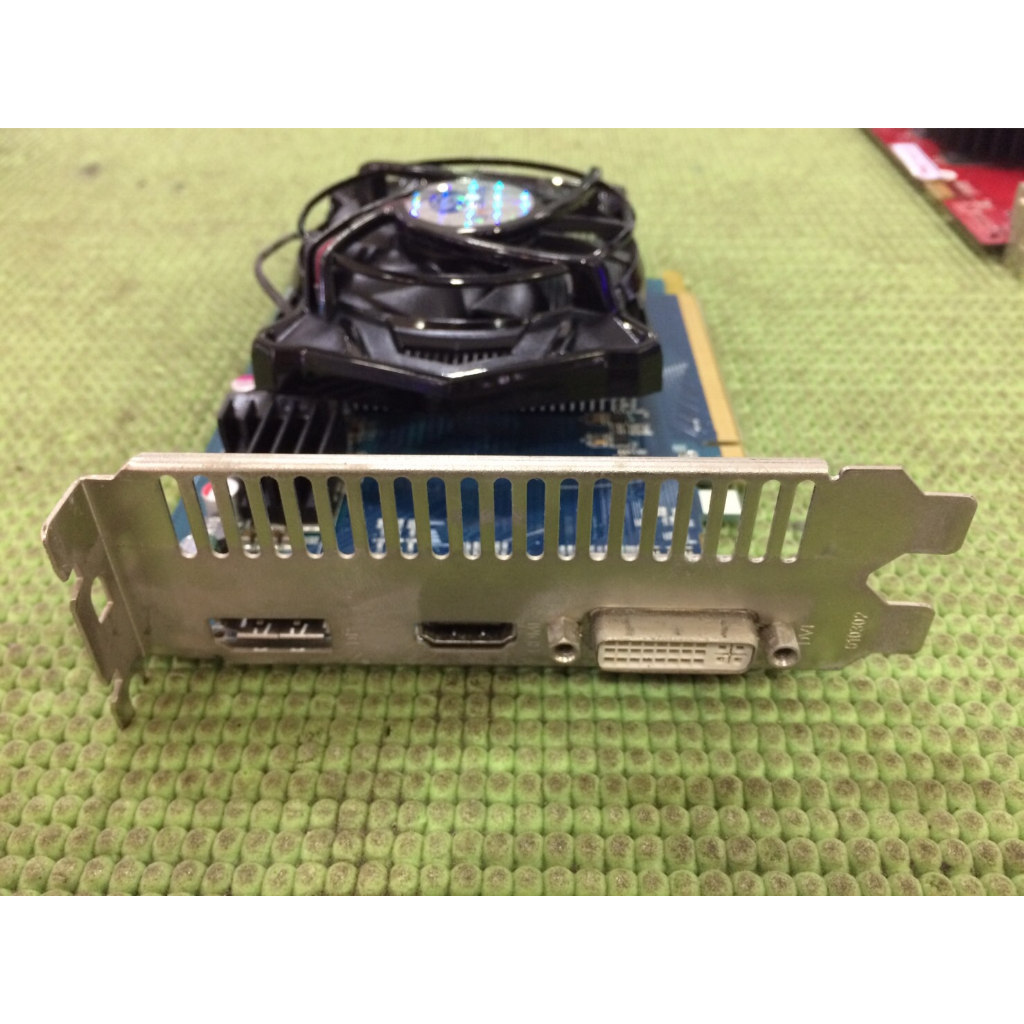VGA ] AMD RADEON HD5670 1GB GDDR5