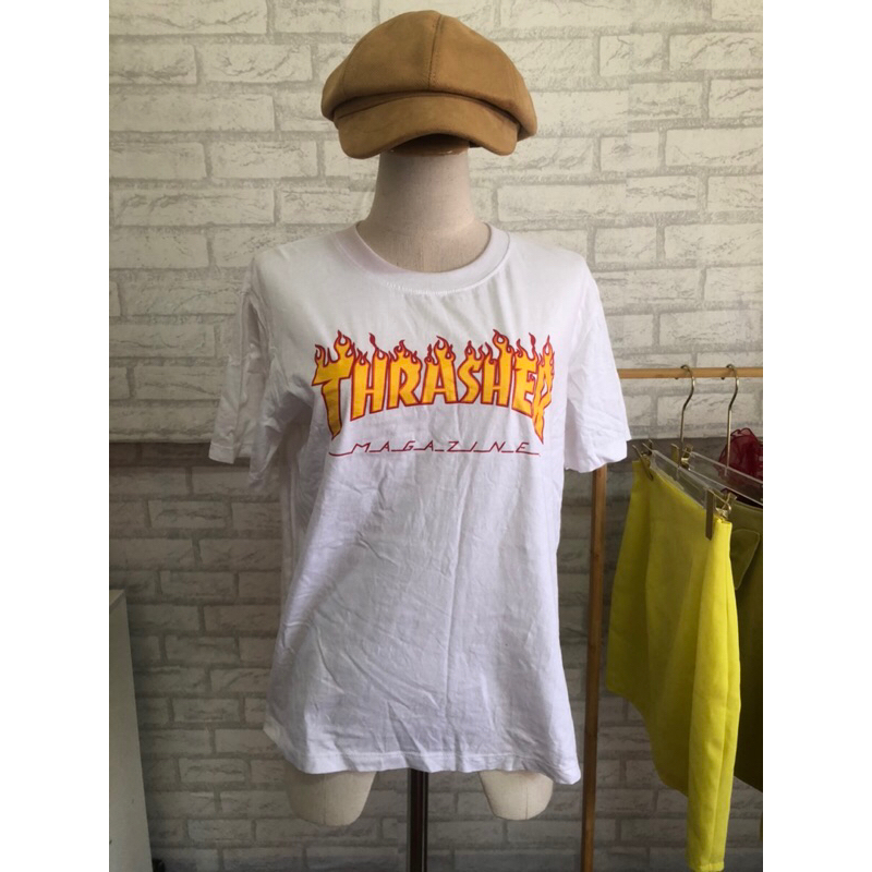 ส่งต่อ เสื้อยืดสีขาว thrasher สกินไฟ เสื้อไฟ