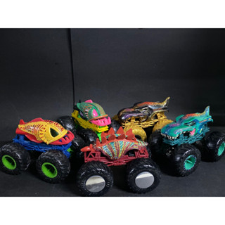 Hot Wheels Monster Truck บิ๊กฟุต ล้อยาง  ขนาด 1/64 ชุดMonster ไดโนเสาร์ รถนอกแพ็ค สภาพดี (15)