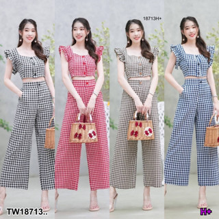 18713 set 2ชิ้น เสื้อครอปแขนระบายลายสก๊อต + กางเกงลายสก็อตขายาว set 2 pieces, plaid ruffle sleeve crop top + plaid pants