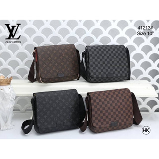 กระเป๋าสะพายข้างผู้ชาย Lv