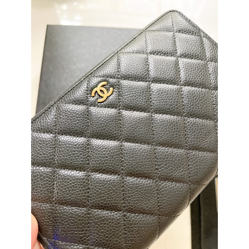 Authentic Used Chanel Long Wallet (Holo 16)