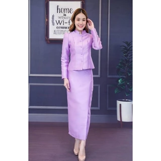 สีดำชุดจิตรลดาสีดำตัดเย็บอย่างดีอัดผ้ากาวเรียบร้อยผ้าไหมสนใจสั่งซื้อได้ค่ะมีราคาปลีกส่งอัดผ้ากาวทั้งชุดมีหลายสี