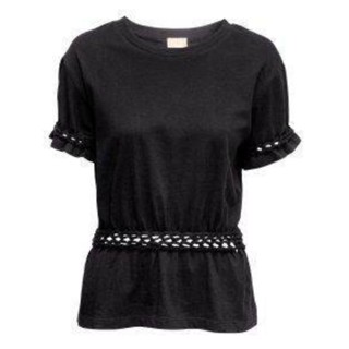 H : Black Peplum Crop Top (เสื้อยืดดำ)