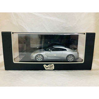 Diecast 1/43 Scale Nissan GT-R 2005 Simulation Alloy Car Model Collectible Static Ornament Gift Toy Car