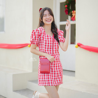 Botan dress (Jam)🍓🍯  มินิเดรสลายสก็อตสีแดงสลับขาว