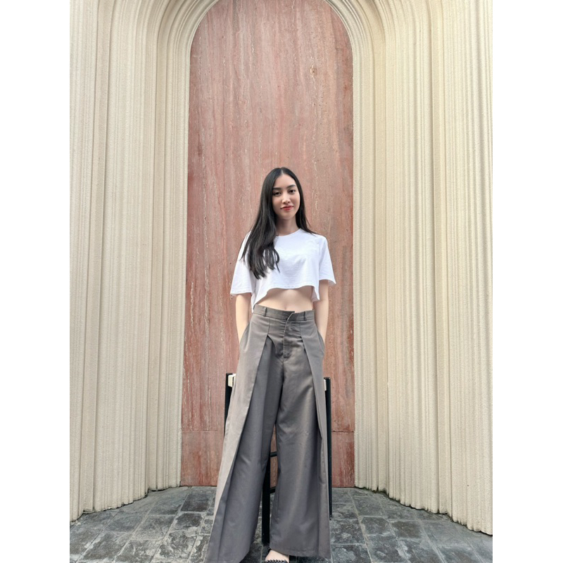 LOVEYOUMADLY.BKK - Crop tee เสื้อยืดขาว