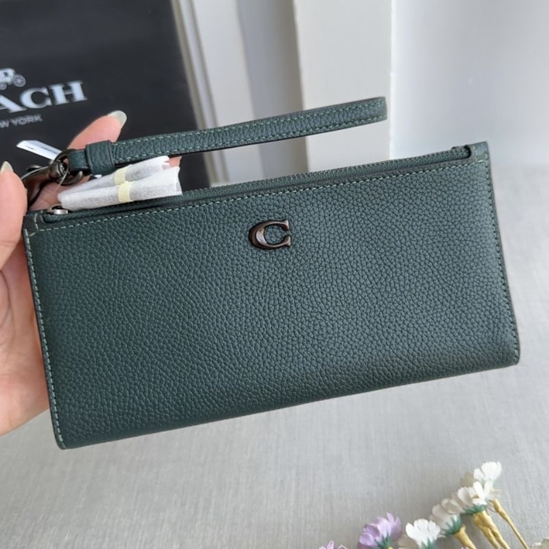 ✅NEW Coach wallet กระเป๋าตังงานช้อป หนังเขียว  ขนาด 8 1/4" (L)