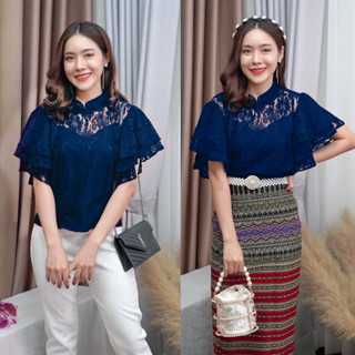 SOF เสื้อลูกไม้ ซิปหลัง ผ้านำเข้าใส่นุ่มสบาย อก S M L XL XXL สีกรม แขนระบายค้างคาว 2 ชั้น รุ่นแขนพวง Blouse