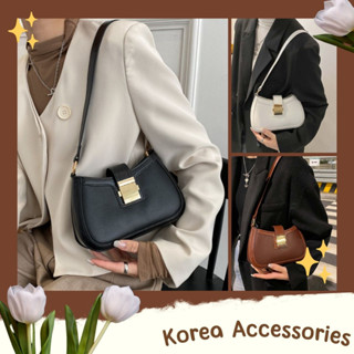 Korean🧧 กระเป๋าหนังคล้องแขนแฟชั่นทรงพอช 3 สี แต่งอะไหล่ทอง