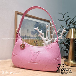 Iv Mini Moon Monogram Empreinte Leather  ใหม่ล่าสุด สวยสับ สวยตัวแม่ พร้อมส่ง