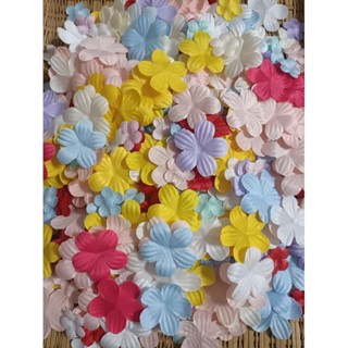 กลีบดอกไม้คละไซส์ +คละสี.ขนาด2-3.5เซน100ชิ้น/50บาท