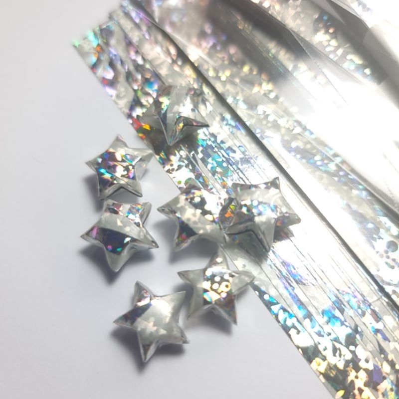 กระดาษพับดาว เงาวาววับ สะท้อนแสง จำนวน 50 แผ่น สี silver zebra glitter