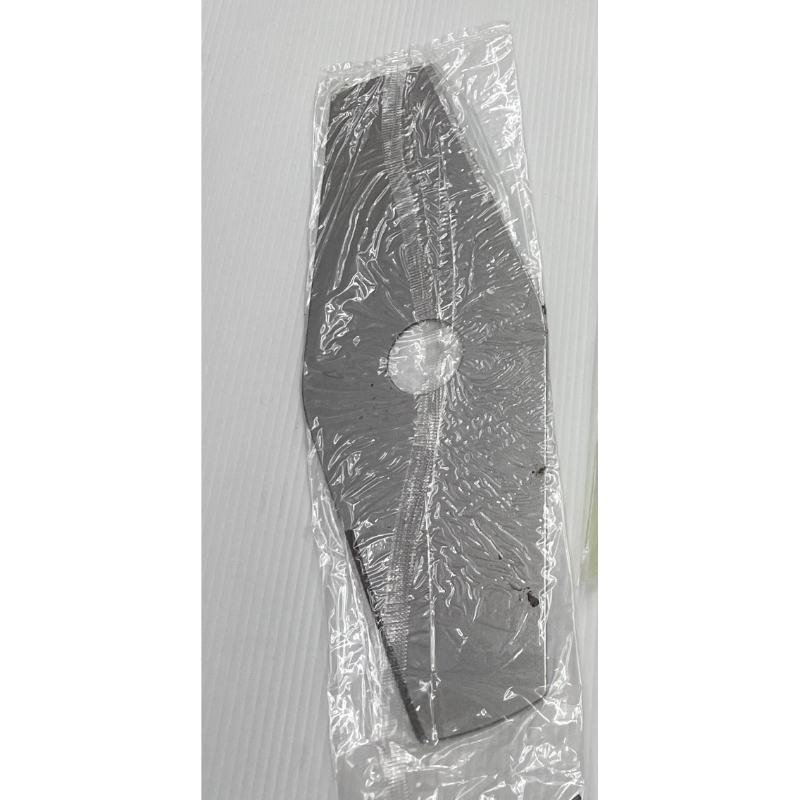 Osuka ใบมะละกอ9 นิ้ว ต่อเครื่องตัดหญ้า ใช้กับรุ่น OCGT406 OCGT407 OCBC511