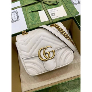 กระเป๋าสะพายข้างพร้อมส่งgucci mini shoulder bagเทพ size 18x15x8 cm.