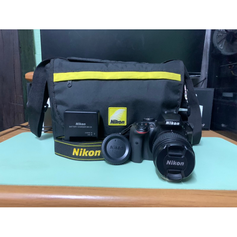 Nikon D3400 Lens 18-55 mm + อุปกรณ์ (มือสอง)