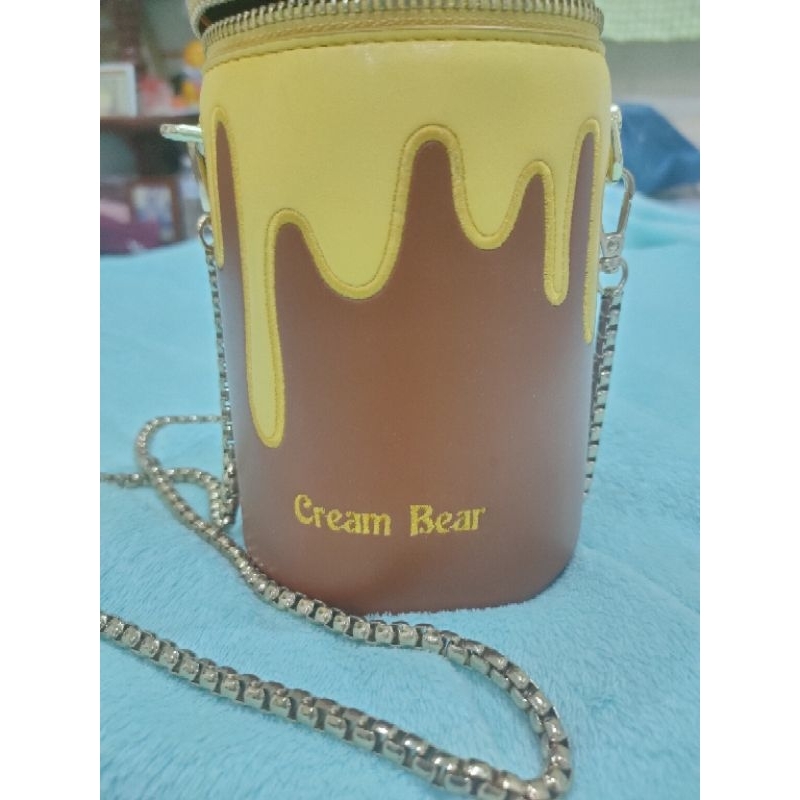 กระเป๋าน้องหมี Cream Bear (ครีม เเบร์) ทรงกระบอกน้ำผึ้งมือสอง