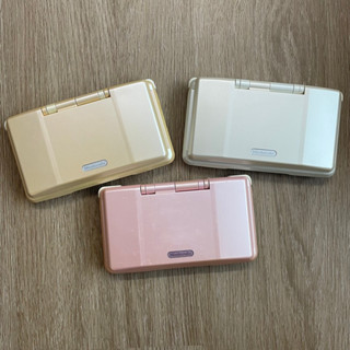 เครื่องเกมส์ Nintendo DS / NDS พร้อมเล่น พร้อมสะสม พร้อมพกพา