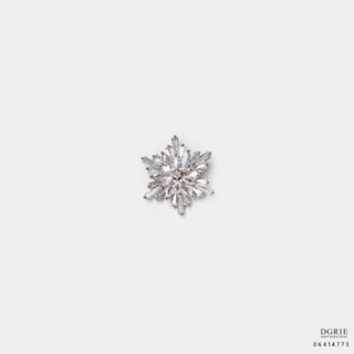 Flower on Snowflake Sparkle Brooch - เข็มกลัดดอกไม้บนเกล็ดหิมะ