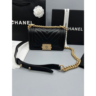 กระเป๋าสะพายข้าง Chanel งานvip size 20 cm  boxset*