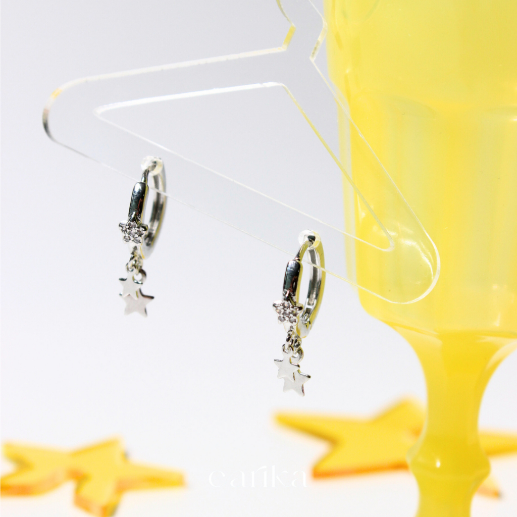 earika.earrings - comet hoop ต่างหูห่วงรูปดาวคริสตัล ผิวแพ้ง่ายใส่ได้
