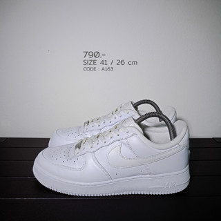 Nike Air Force 1 Triple White 41 / 26 cm AF1 สีขาว มือสองของแท้100% (A163)