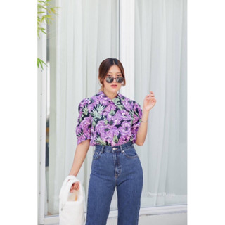 The Flora cotton linen blend original Blouse เสื้อลายดอกผ้าฝ้ายผสมลินินพิมพ์ลายสวย แต่งคอปกอย่างสวย