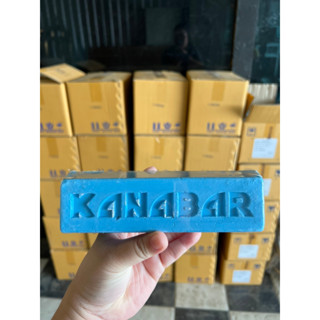 KANABAR คานาบ้า ยาขัดฟ้า ไขปลาวาฬ ก้อนขัดเงา สำหรับ ขัดเงาสแตนเลส  ขัดเงาเหล็ก โลหะ อโลหะ ให้เงาใส (น้ำหนัก 0.8 กิโล)