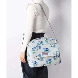 กระเป๋าสะพายใบใหญ่ Cath Kidston  Changing bag