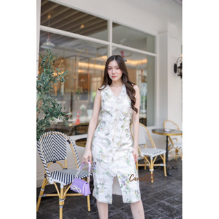 CAMELLIABOUTIQUE : CM168 เดรสแขนกุดอกระบายๆ ผ้าลูกไม้ฟูๆ แน่นๆ  แต่งกระดุมรูปหัวใจ