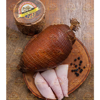 แฮมหมูรมควัน Smoked Ham พร้อมรับประทาน ต้นตำรับโปแลนด์ อบรมควันโดยวิธีธรรมชาตินาน 8 ชั่วโมงจนสุก น้ำหนัก 750-850 กรัม