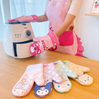 พร้อมส่ง💕 ถุงมือกันความร้อน (1คู่) ถุงมือเตาอบลายการ์ตูน ทนความร้อน Sanrio Oven Mitt | Bluerubystore