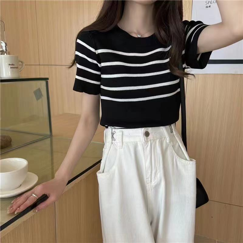 💕*Miki-Shop😍พร้อมส่ง*เสื้อยืดไหมพรม* อย่างดี แขนสั้น* ลายทาง* 98041*