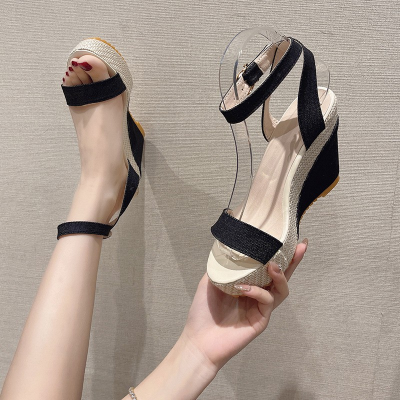 รองเท้าสำหรับผู้หญิงส้นเตารีด-ส้นตึก สูง 4 นิ้ว สายคาดผ้ายีนส์ H38 - รูปที่ 5